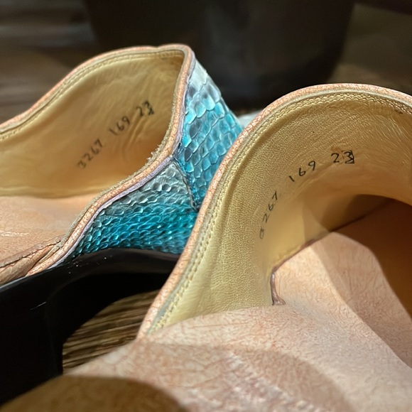 Old Gringo Cream and Brown Heeled Mule Boots - Picture 4 of 7